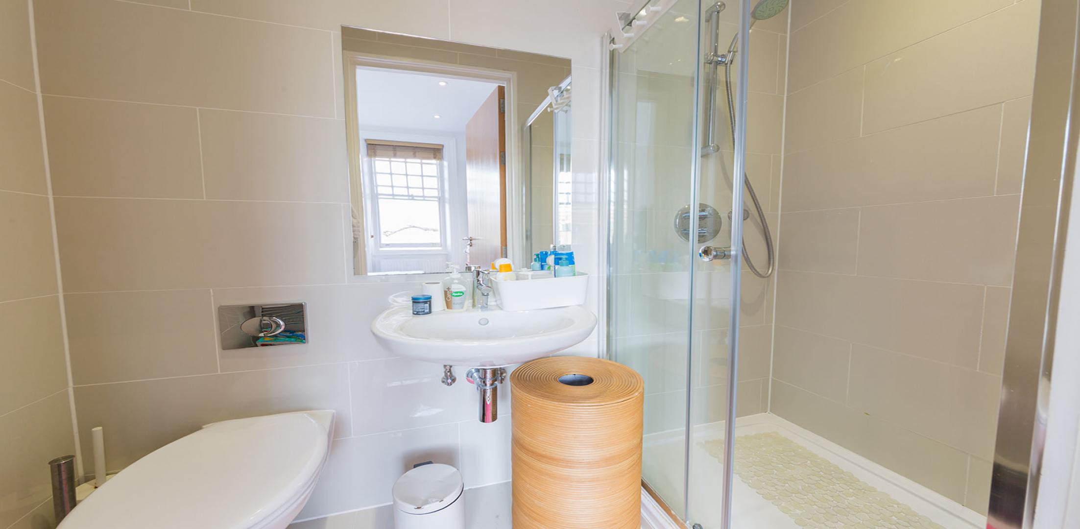 			2 Bedroom, 1 bath, 1 reception Flat			 Broadhurst Gardens, WEST HAMPSTEAD